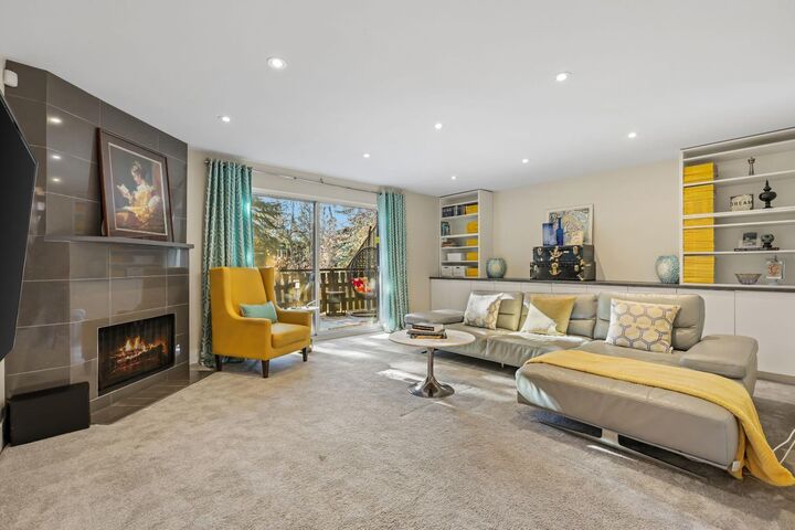 Photo de la propriété:  3131 63 Avenue SW 203  AB T3E 6N4