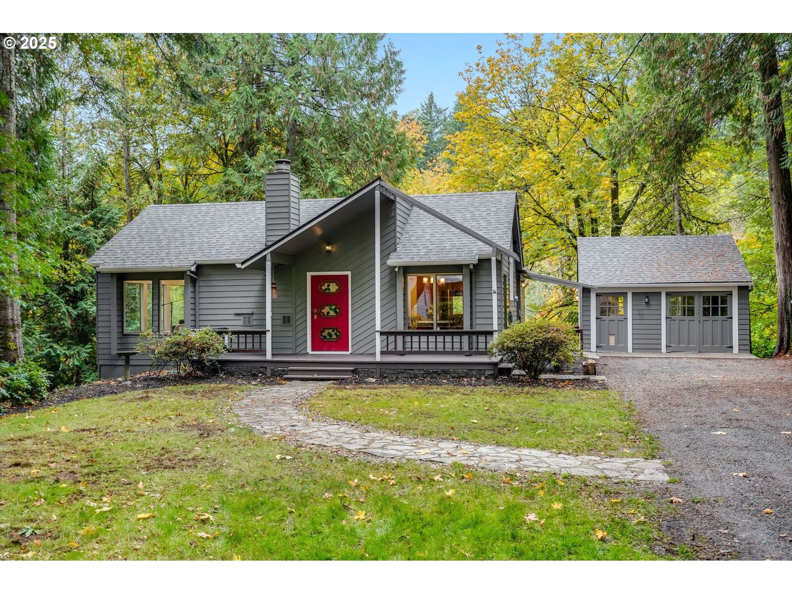 Property Photo: 2465 SW 87th Ave OR 97225