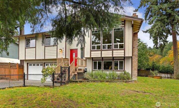 Property Photo:  6008  116th Avenue NE  WA 98033 
