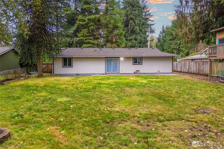 Property Photo:  12225  147th Street Ct E  WA 98374 