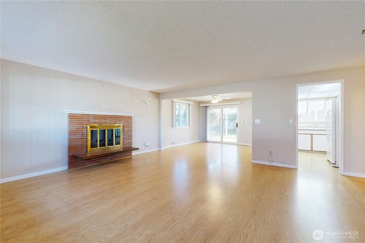 Property Photo:  2034  Crawford Drive  WA 99362 