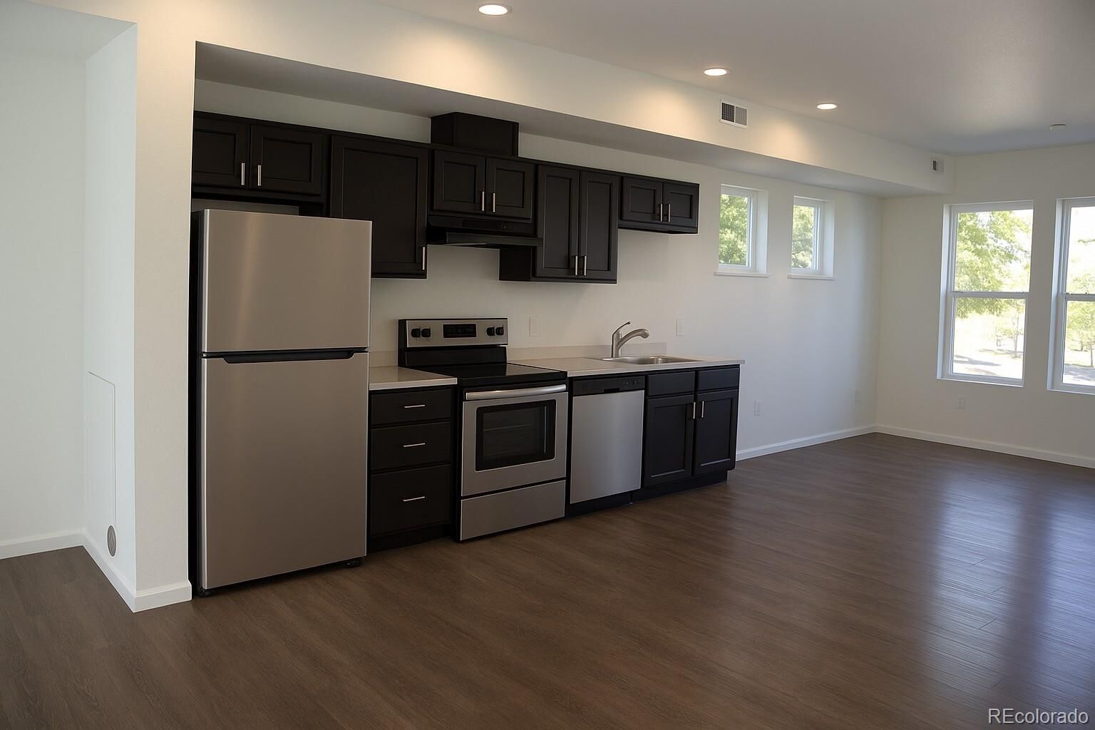 Property Photo: 2931 N Williams Street CO 80205