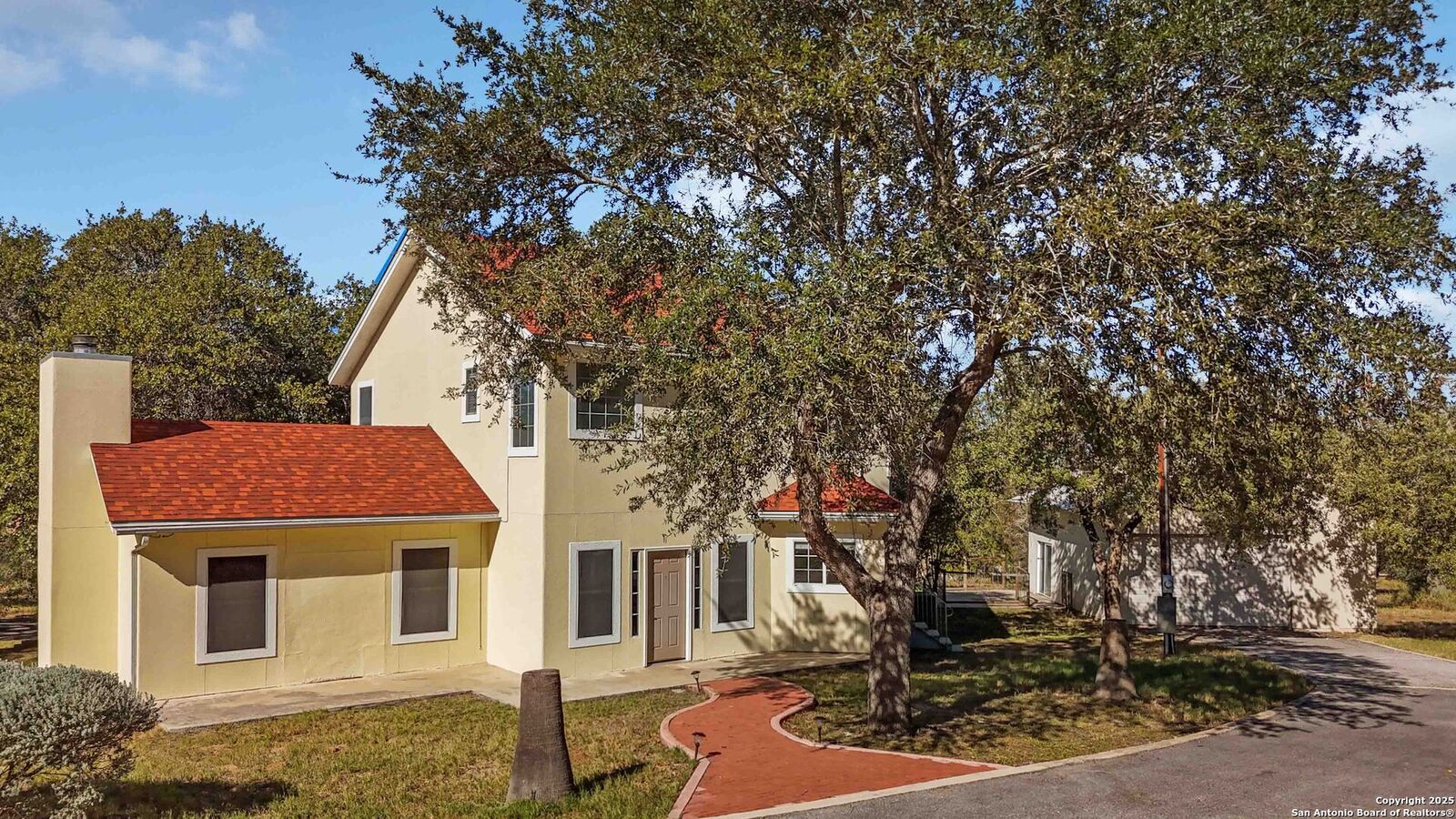 Property Photo:  217 Sky View  TX 78101 