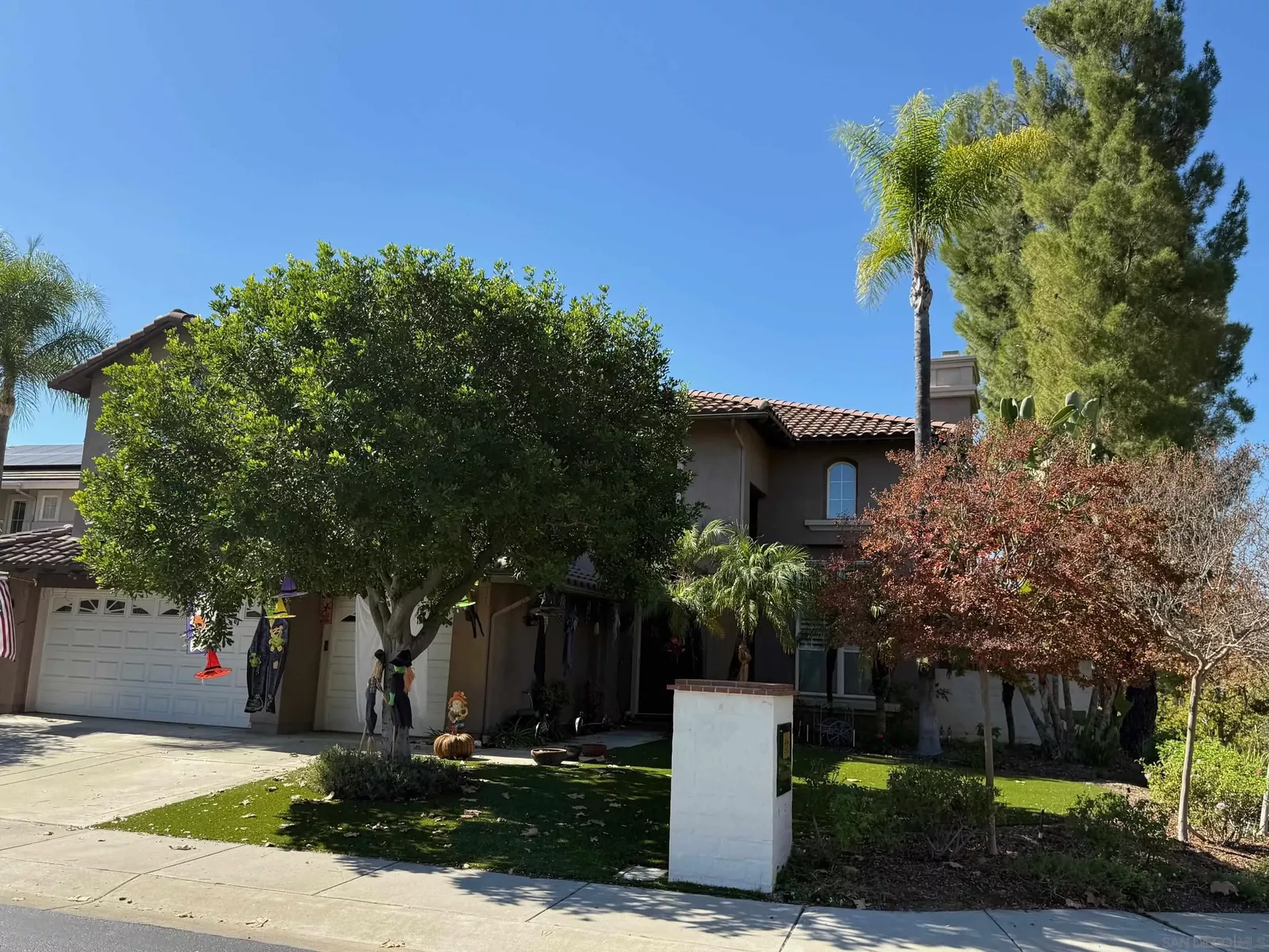 Property Photo: 2251 Orchard View Lane CA 92027