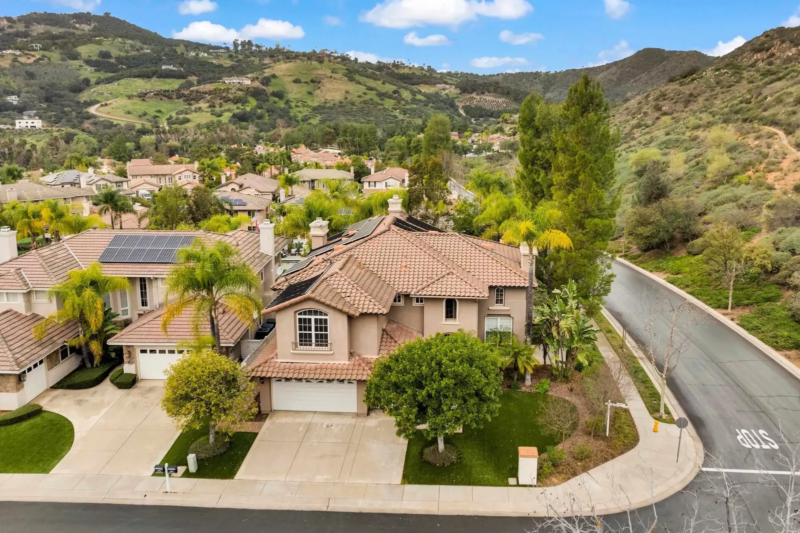 Property Photo:  2251 Orchard View Lane  CA 92027 