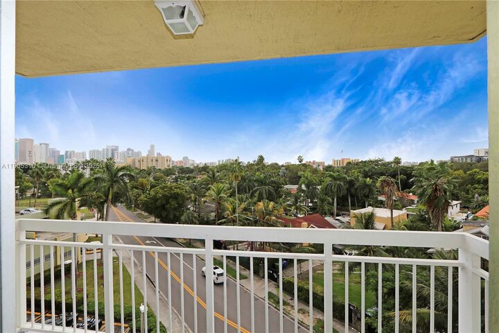 Property Photo: 816 NW 11th St 610 FL 33136