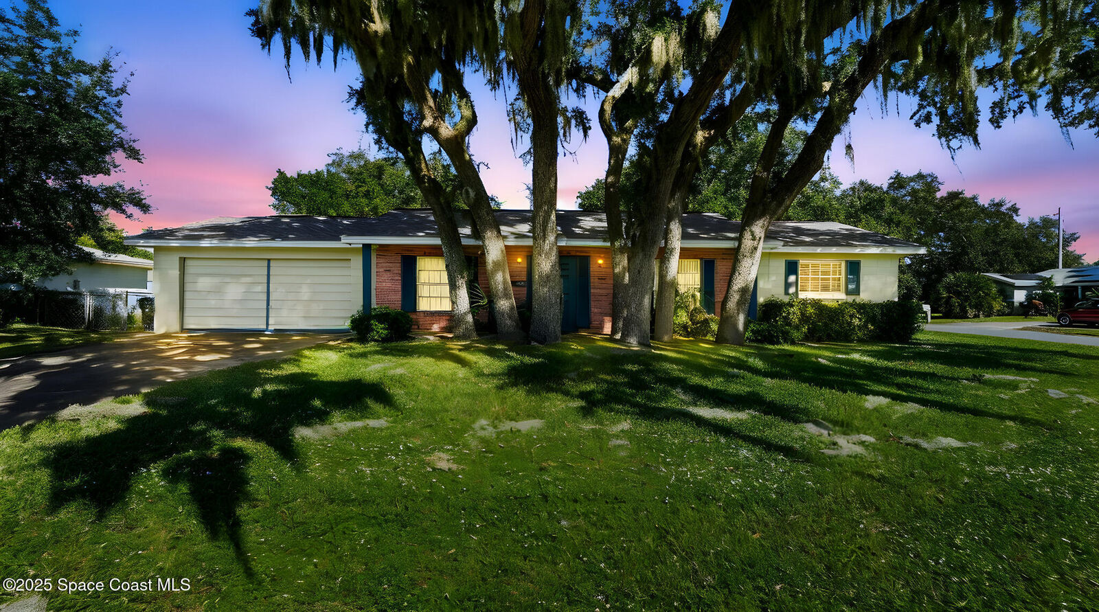 Property Photo:  880 Pilgrim Drive  FL 32780 