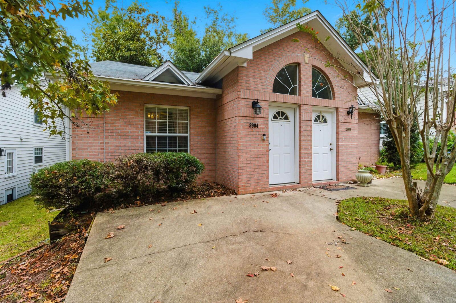 Property Photo: 2904 Cross Creek Court FL 32301