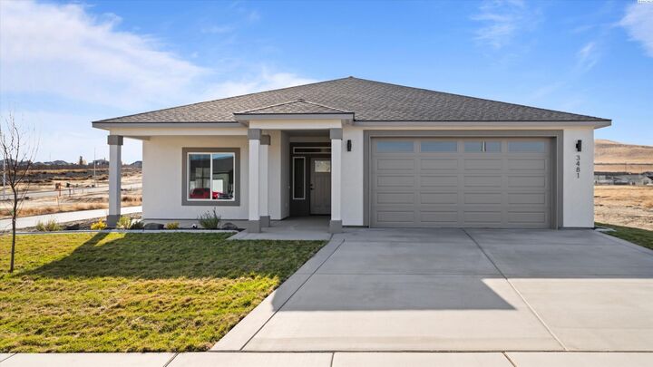 Property Photo:  3481 Morningside Pkwy  WA 99352 