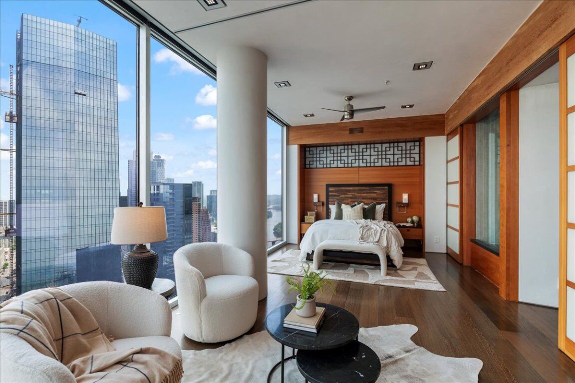 Property Photo:  360 Nueces Street 4211  TX 78701 