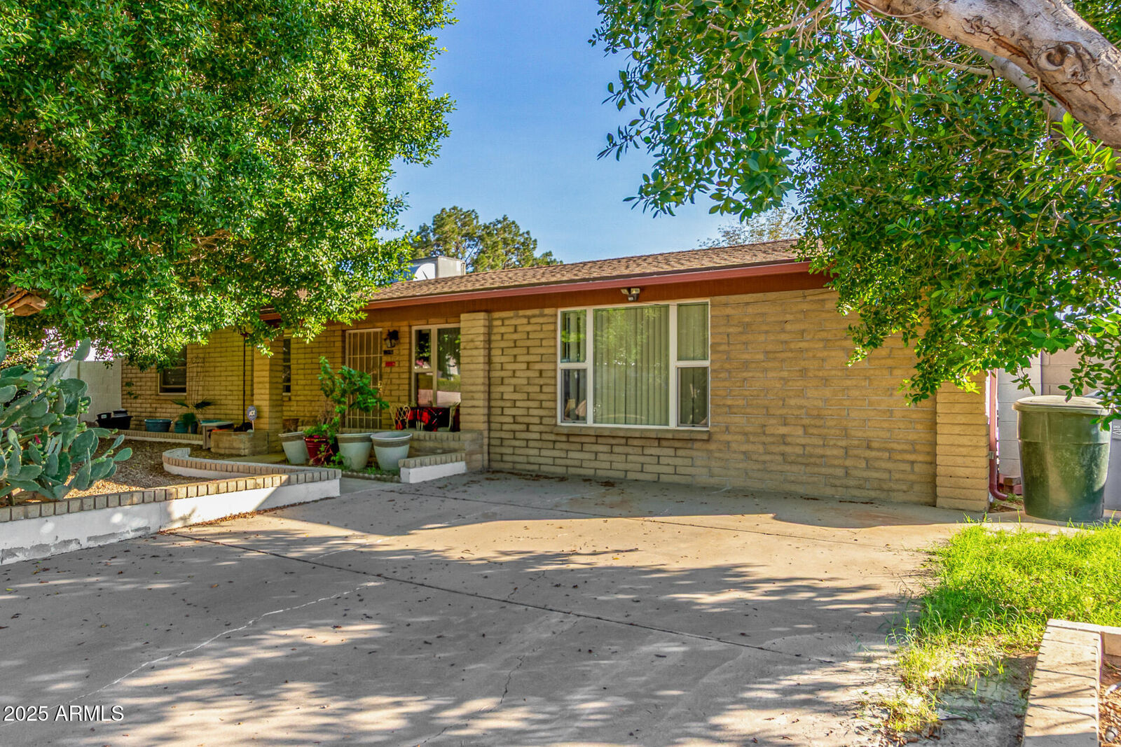 Property Photo:  3809 W Rue De Lamour Avenue  AZ 85029 