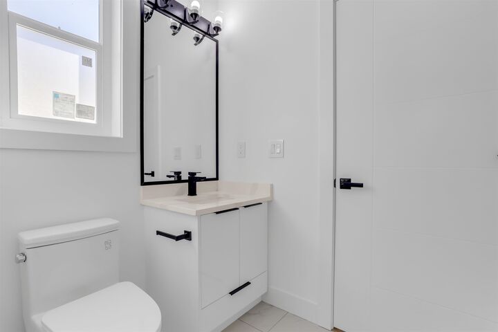 Photo de la propriété: 14775 68A Avenue BC V3S 3C9