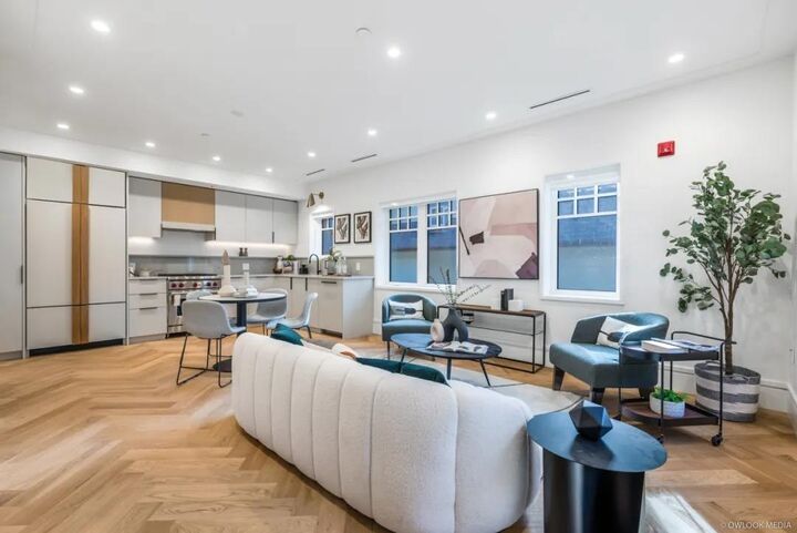 Property Photo: 7059 Cypress Street BC V6P 5M2