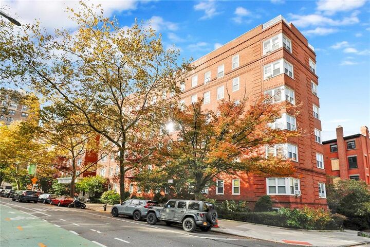 Property Photo: 25 Plaza Street West 2C NY 11217