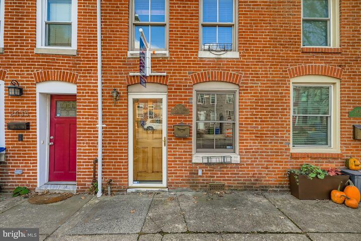 Property Photo:  2433 Fleet Street  MD 21224 