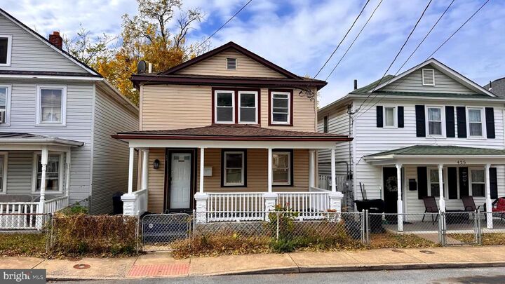 Property Photo:  423 Highland Avenue  VA 22601 