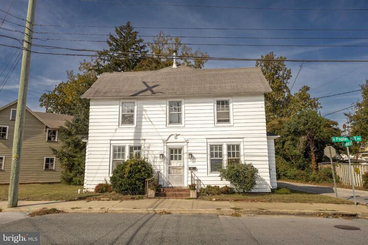 Property Photo:  304 Poplar Hill Avenue  MD 21801 