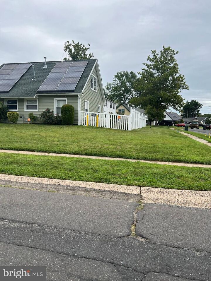 Property Photo:  74 Beaverdale Lane  NJ 08046 