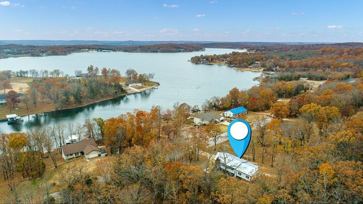 Property Photo: 1506 E Emerald Cove Drive AR 72512