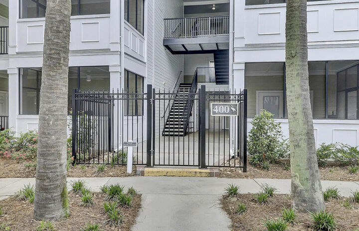 Property Photo: 1025 Riverland Woods Place # 423 SC 29412