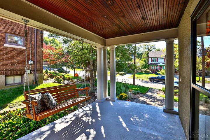 Property Photo: 6132 Fairway Drive OH 45212