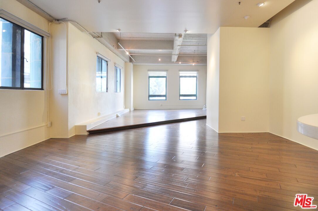 Property Photo:  849 S Broadway  CA 90014 