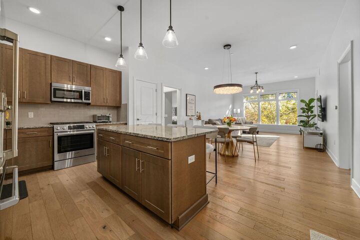 828 Bobcat Avenue  Columbus OH 43212 photo