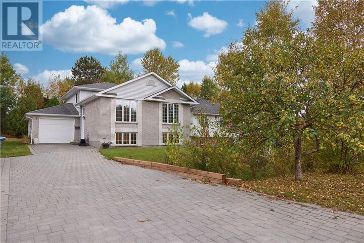 Photo de la propriété:  2779 Algonquin  ON P3E 4X7 