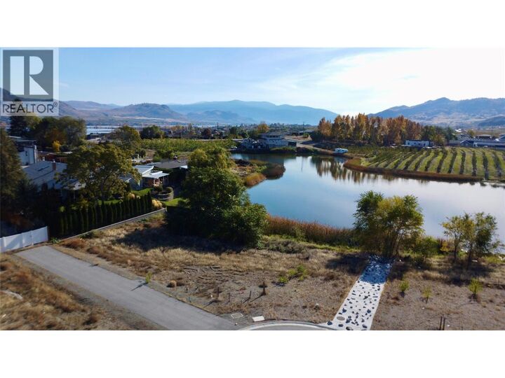 Property Photo:  30 Wood Duck Way  BC V0H 1V5 