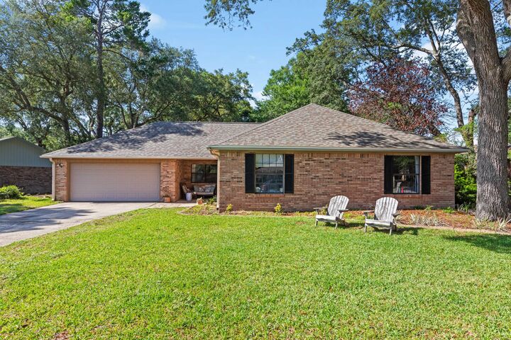207 Oakwood Circle  Niceville FL 32578 photo
