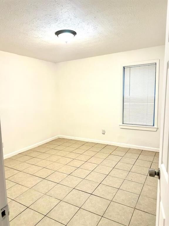 Property Photo:  6765 Baynes Hill Drive  GA 30021 