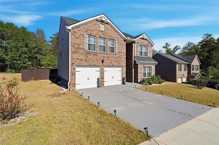 Property Photo: 55 Twin Lakes Drive GA 30016