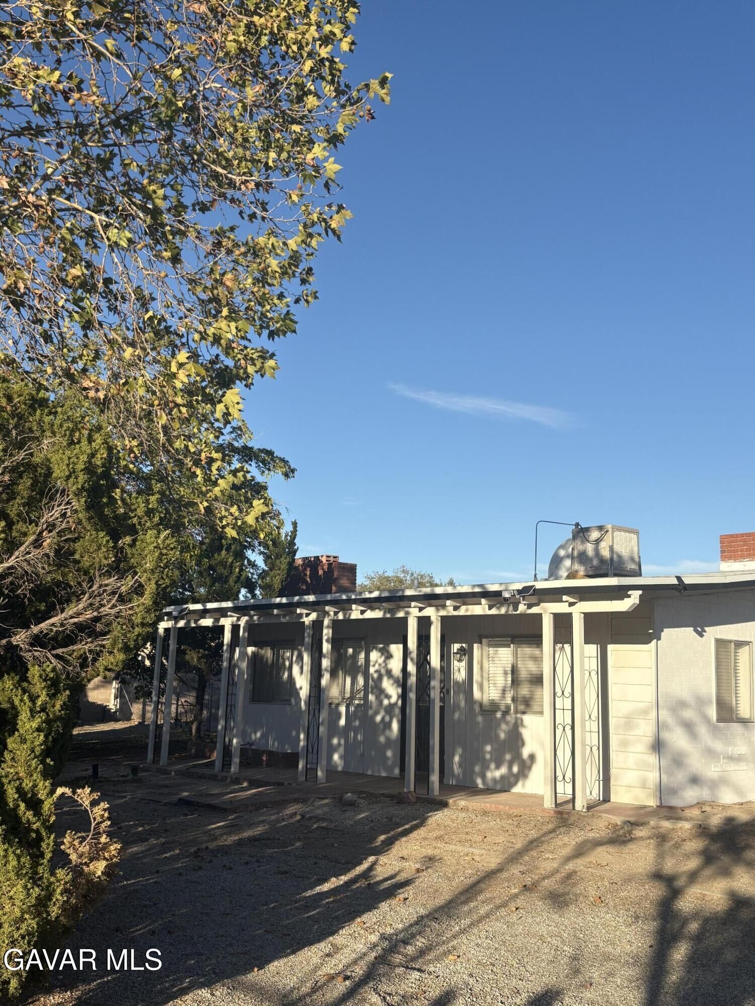 Property Photo: 43436 W 20th Street CA 93534