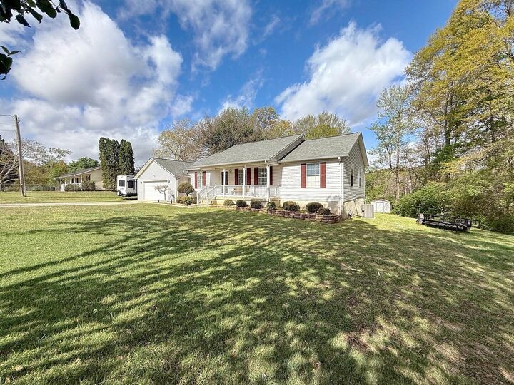 Property Photo: 1319 Jacobs Avenue AL 35740