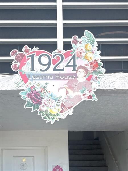 Property Photo: 1924 NE 26th St FL 33305