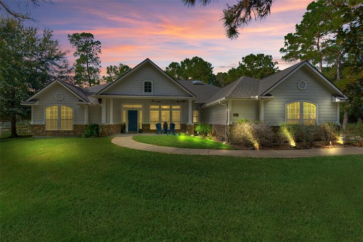 Property Photo: 33203 E Border Oak Court TX 77354