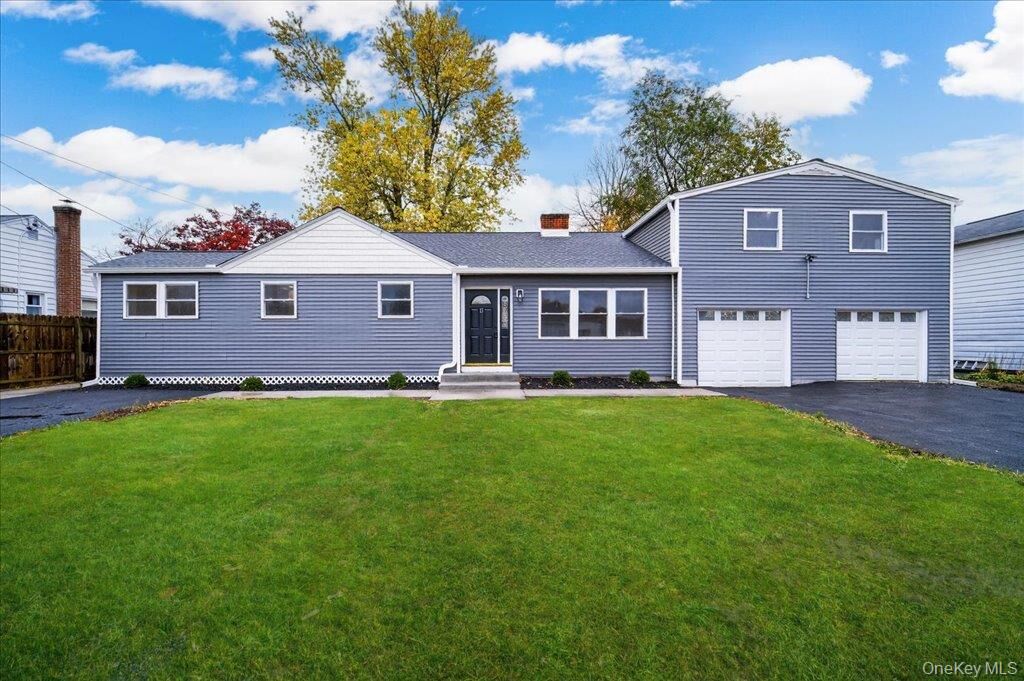 Property Photo:  13 Mountain View Avenue  NY 12477 