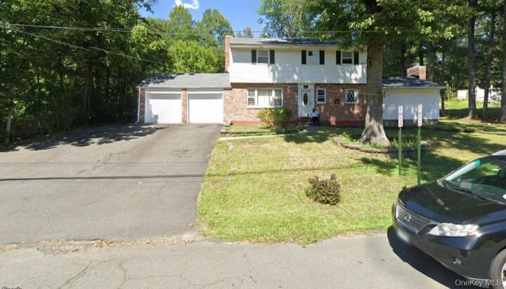 11 Rensselaer Drive  Spring Valley NY 10977 photo