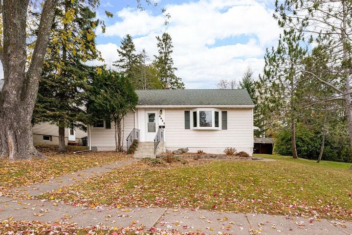 Property Photo:  4931 Wyoming St  MN 55804 