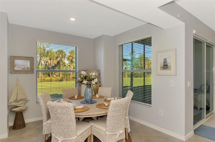 Property Photo: 12520 Galapagos Court 106 FL 34293