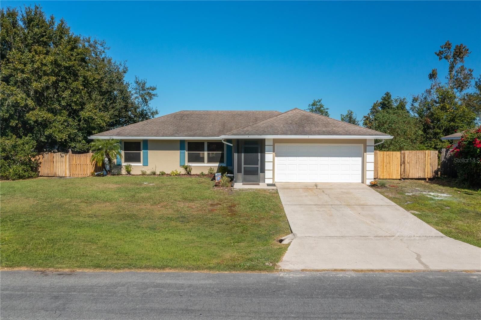 Property Photo:  2441 Parkland Drive  FL 33811 