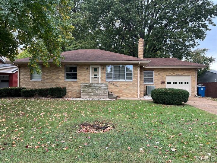 3805 Fair Oaks Drive  Granite City IL 62040 photo