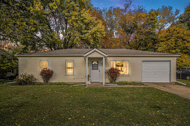 Property Photo:  2423 Ashton Avenue  MI 49004 