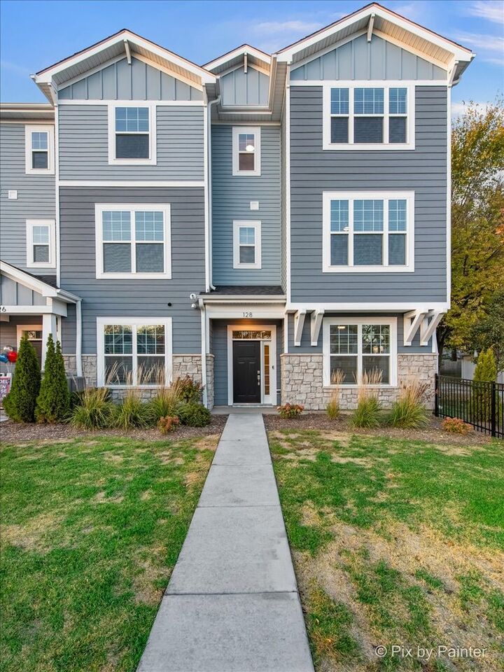 128 E Main Street  Cary IL 60013 photo