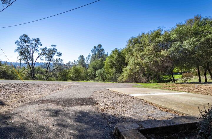 Property Photo: 677 Chapin Road CA 95667