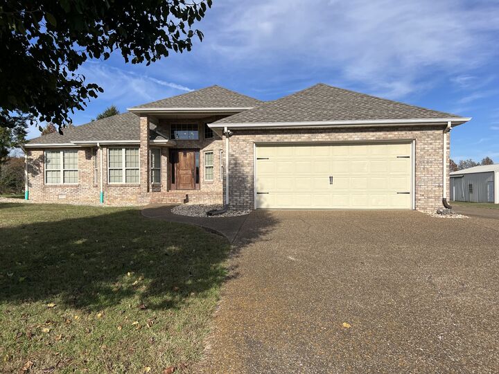 Property Photo: 3716 Scottsville Rd TN 37083