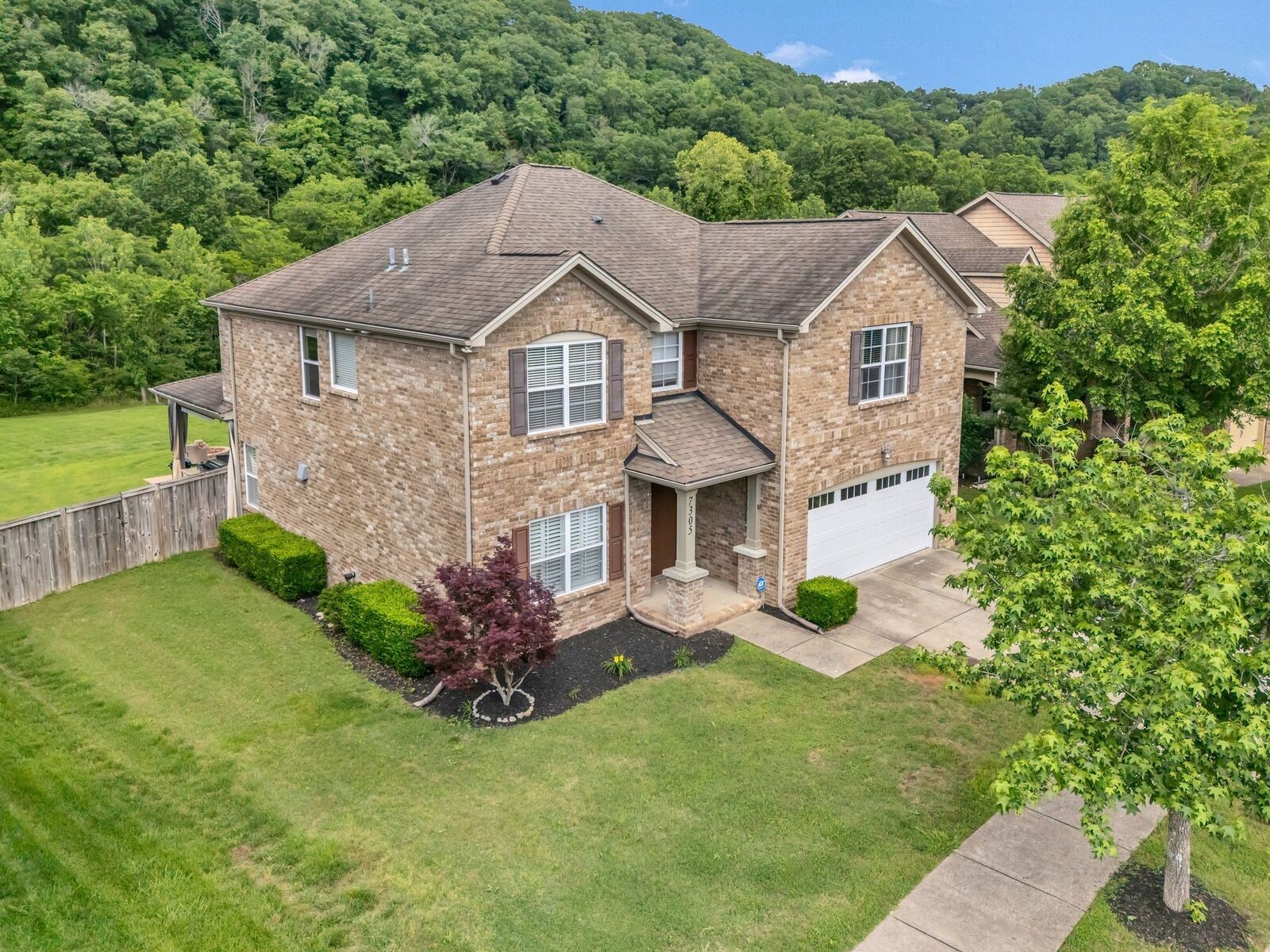 Property Photo: 7305 Riverfront Dr TN 37221