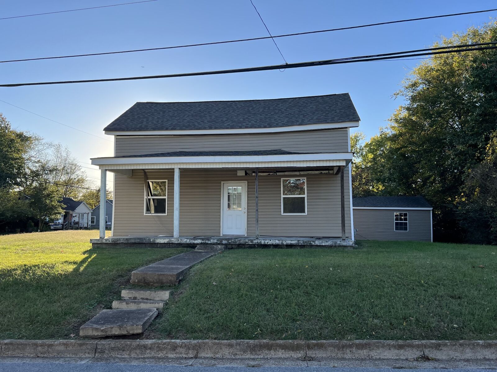 Property Photo: 122 Shelton St TN 37040