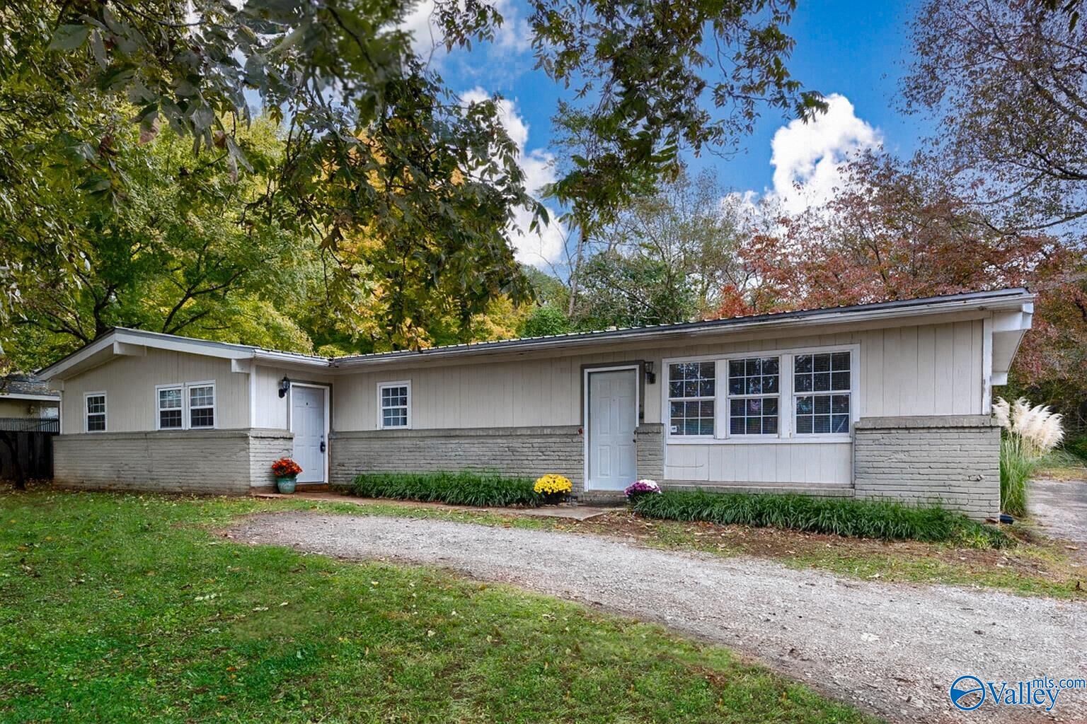 Property Photo:  2212 Old Blue Springs NW  AL 35810 