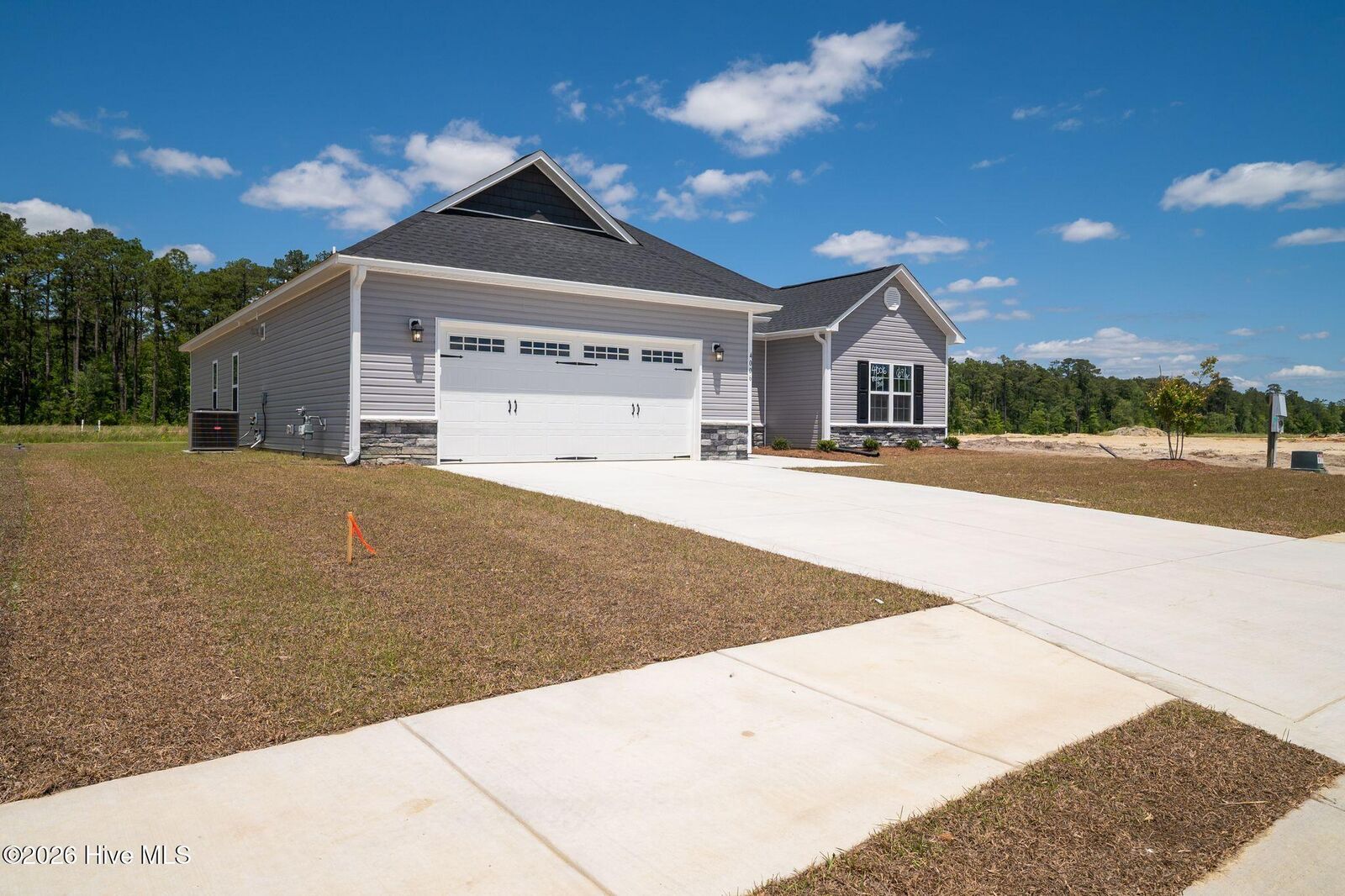 Property Photo: 4006 Bluewater Boulevard NC 28562
